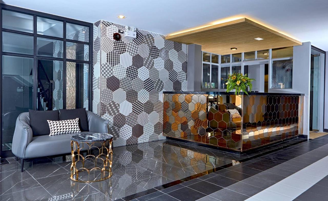 Chezzotel Pattaya Ngoại thất bức ảnh